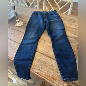Mother high wasted looker ankle jeans. 28. Never worn